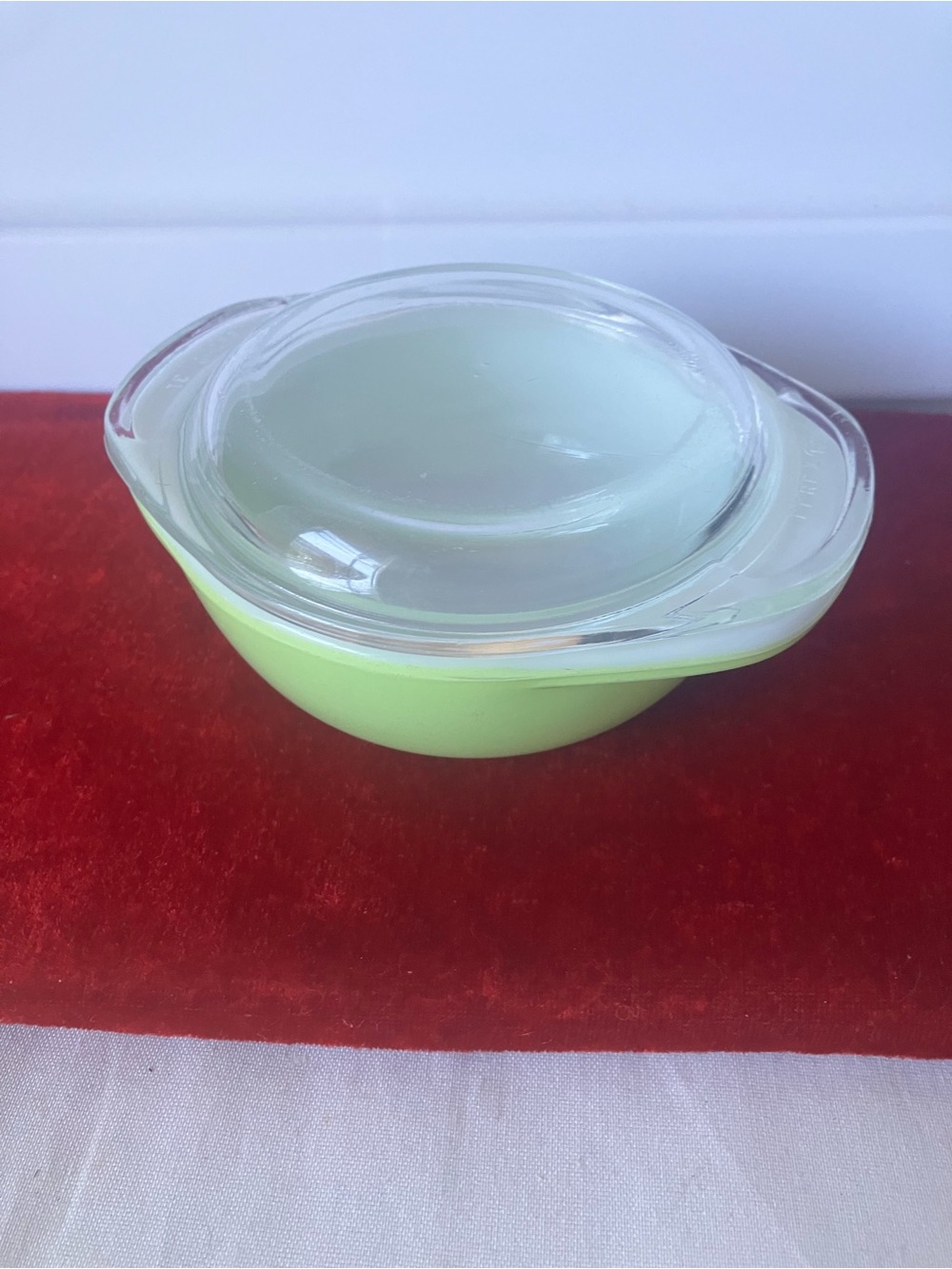Pyrex Vintage Lime Light Green Mini 8 Oz  Covered Casserole #080 With Lid #980-C
